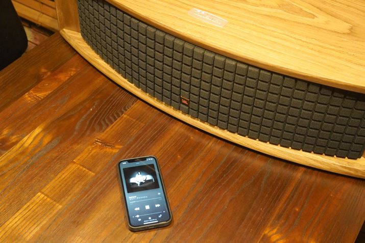 AirPlayĝŁAiPhonéuApple MusicvAvyȂĐ