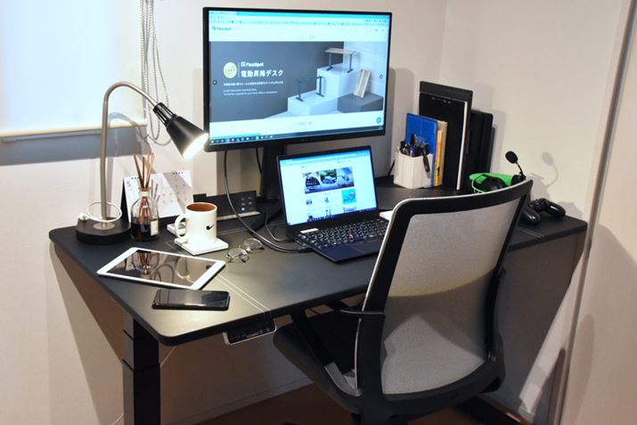 uAmazon.co.jpv́uubNtCf[vi2021N1127`122jɂuItBXfXN̔؃LOv1ʁAuyVsv́uItBX[Ne[uLOvi2022N411`17jŏT1ʂlAlĆuFlexiSpot E7viýjBقڃte[N̕M҂̎ɓA̎g背r[I 