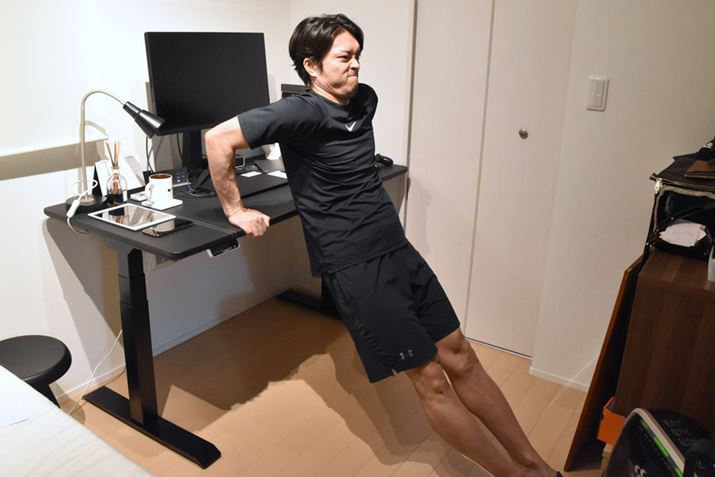 V̏ɎāAtrĂӂsMҁBʐ^̂悤ɗ͂łA͂܂Ȃ