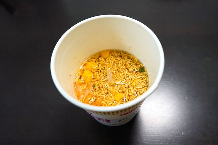 XɂȂgJbvɖ߂āA˂Z邭炢Ă܂