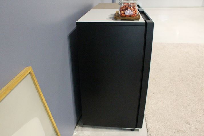 ̃Z~i[ł́AWꏊ̌ˍďXwʂɌԂ󂢂Ă悤Ɍ܂Aۂɂ͂ƕǑɃsb^OKłBȂAE5mmȏ̃Xy[XKv܂