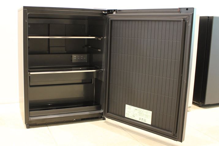 hAJĂ݂ƁAg̓ubNI ①ɂƂ胏CZ[݂łBi̒ÍA2iKi12cmA20cmjōł悤ɂȂĂ܂