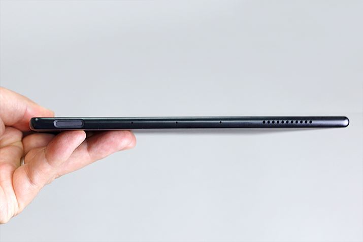 {͖̂̌6.65mmƔɃXBt[̓}OlVEōB㕔ɂ͓d{^̌^̎wF؃ZT[ڂĂAZLeBS