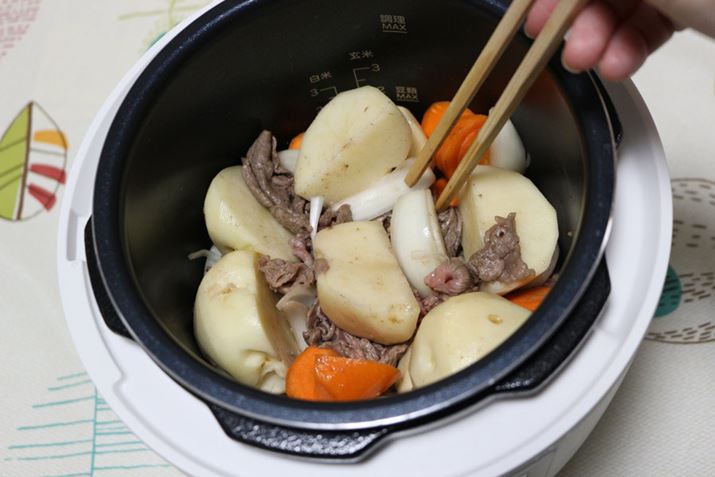 ܂ɉ΂ƂAႪʂ˂Ȃǂ̋ނ𓊓A2xu߂܂