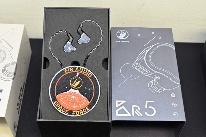 FiR AudiouKrypton-5vB_Ci~bN^hCo[1ALowEHighBAhCo[1AEMidBAhCo[2𓋍