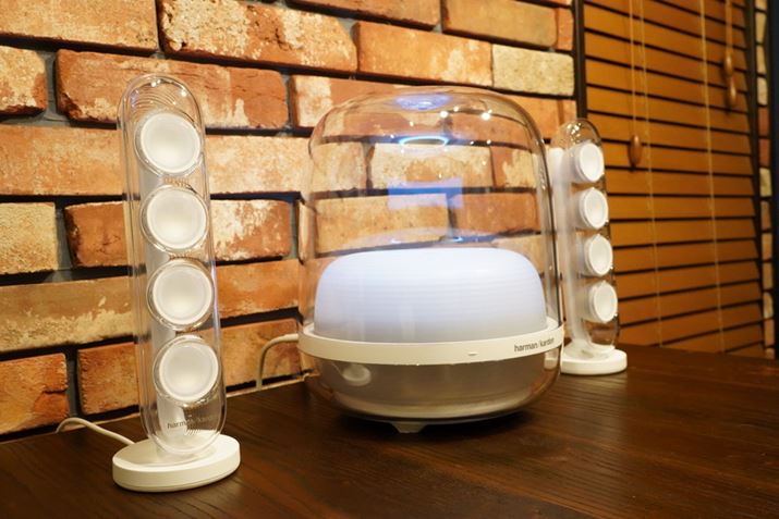 2.1ch̃Xs[J[\BXs[J[m̐ڑ͗L