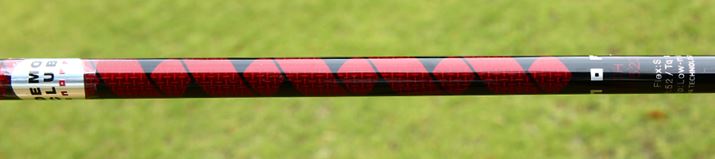 AKAhCo[pɐ݌vꂽuSMOOTH KICK MP-522DvVtǵAtbNXɍ킹ďdʂςƂÂdlBԂ[ɂĂȂ܂A[̍߂邱ƂŁAItZ^[qbg̃wbh̃uyĂ܂