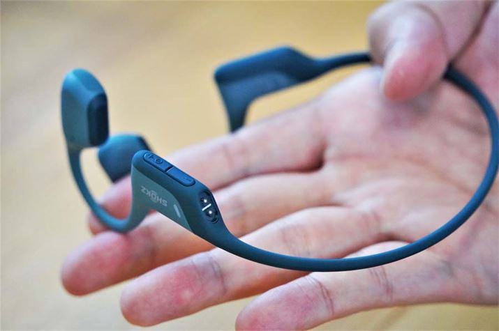 @͂قڈႢȂA{^̔zuȂǂύXȂB[d|[g͋}[dɑΉĂA5Ԃ̏[dōő1.5Ԃ̉yĐ\