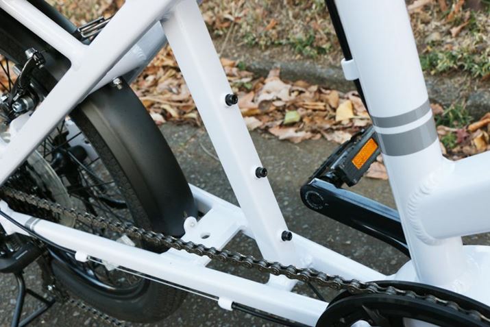 LAx镔ɂ߂邽߁AppCvpĂB܂A{gP[W𑕒邽߂̃_{