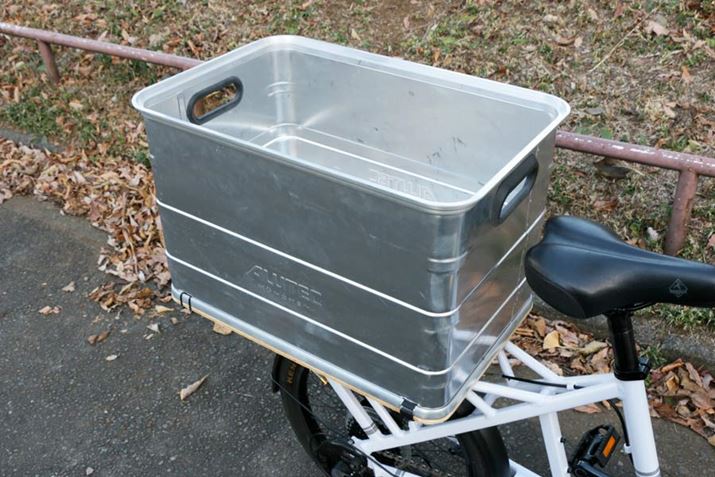 ALȀʃTCY160ij× 340ijmmAԂ̃Aɂ́ATCY370ij×590ij×390ijmm̑傫ȃ{bNXĂB̂悤Ȑ[̂{bNXg΁AALAɒڂ낢Ȃ̂^ł