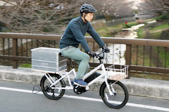 nhʒu͒߂ŁACfBO|WV̓NXoCNȂǂɋ߂