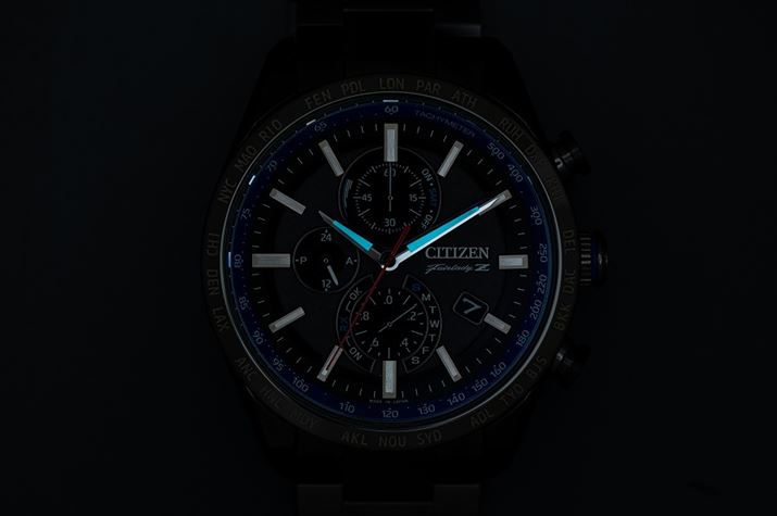 ʐ^́uAT8185-97Ev̗̔lqBN₩ȃu[̔́AuAT8185-89Evłł