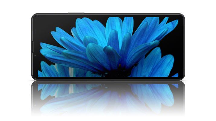 fBXvC̊{IȃXybN͕ςĂ炸60Hz쓮̂܂܁BAőPx߂ĂA邢ꏊł̎FPĂ