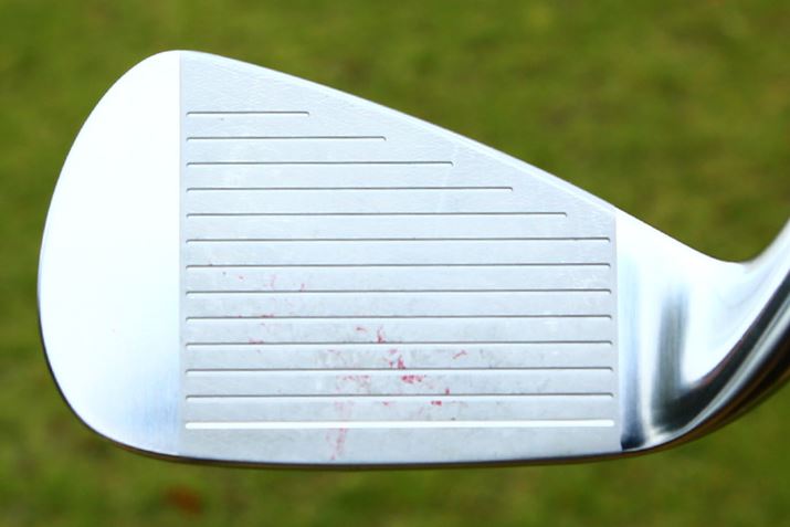 tF[Xfނ́AxAM355PA}[WO|̗pBtF[X̓2iKɂALJbv\Ƒgݍ킹Ǝ́u_CNgpWtF[XvƂZp𓋍ځBfނƍ\̗ʂA͂ǋĂ܂