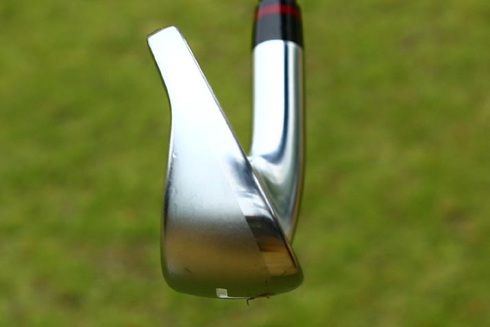 Kxȕ\[̓_t̃~Xɂ͋BEh`Ȃ̂ŁÃRg[łł