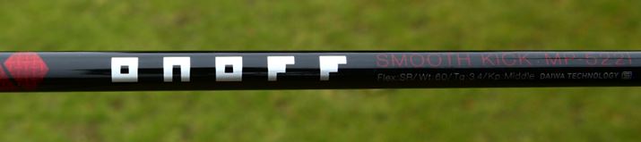 VtgAKAACApɐ݌vꂽА́uSMOOTH KICK MP-522Iv̗pBԎʂɐ݌vꂽȎdlB\͂AԎ育Ƃ̐USn낦`[jOȂĂ܂