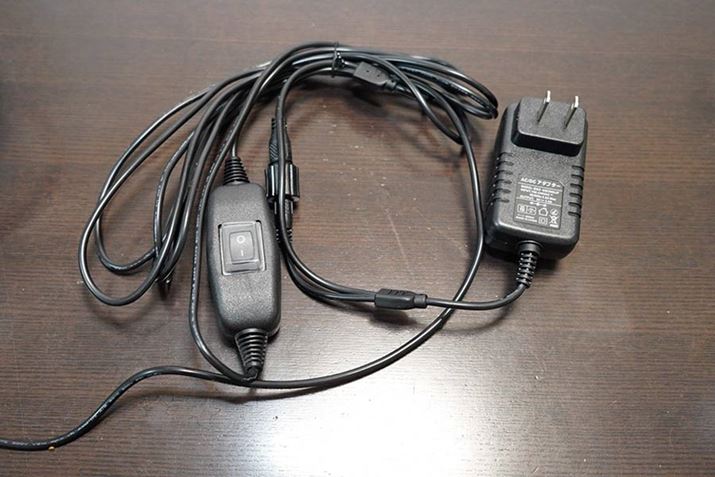 `dP[utĂ̂ŁA撣ĂC̊OɂRZg܂ňāIccƂƂ̂悤ł