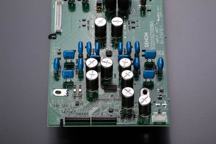 DACH́AʑG̃NbNDACɐݒu}X^[NbNfUCŁA4wɃubVAbvꂽ