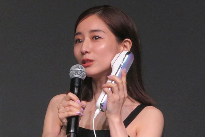 u͌݁Ah}̎BeȂ̂łArŎ͂gtFCXCV[vɂȂˁhƌꂽłB炭Aʂ񂶂ȂȁvƁAXeLȃGs\[hIc