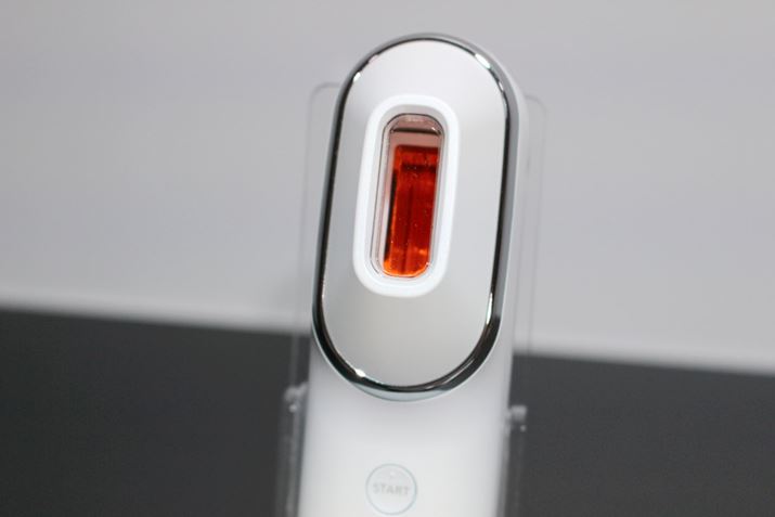 Ǝ˕ɁA̎hɂȂ₷ƂZgJbgtB^[𓋍ځB̍\́AЂ̐lCiłuGXevp̂ł