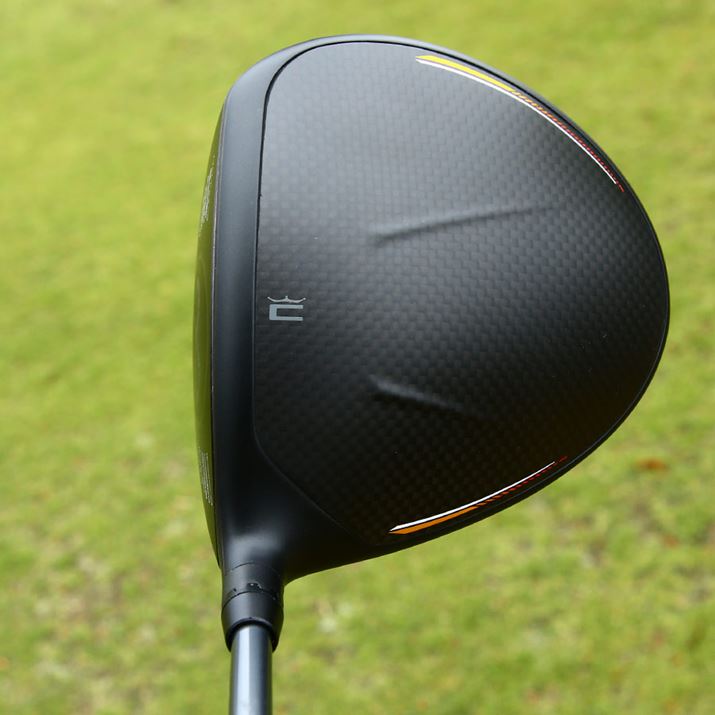 \ڂ́A炩ȊpOp`̃VFCvBNÊقƂǂJ[{߂ĂAOꂵdS}Ă܂