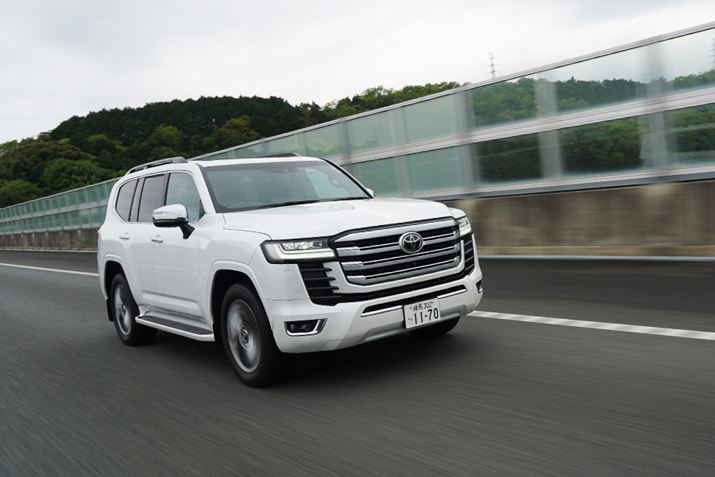 KŗIRƂN[WOy߂܂Bʒu͍߂Ȃԑ̂̏dS͏ႭȂƂ́Aqɂbg