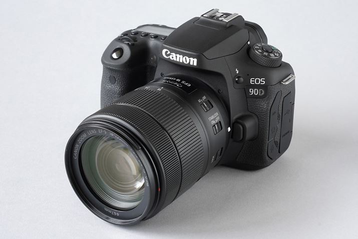 EOS 90D