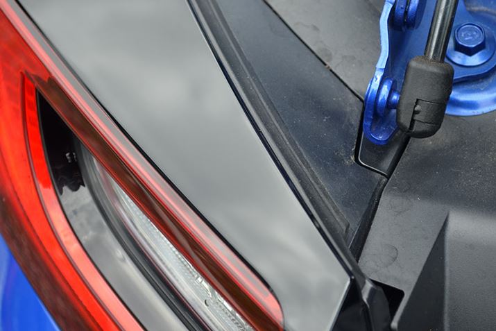 {H摜F100ȂȂ킯ł͂܂񂪁A킸ȍƂłقڋCɂȂȂxɒጸB͈ӊOȕYł