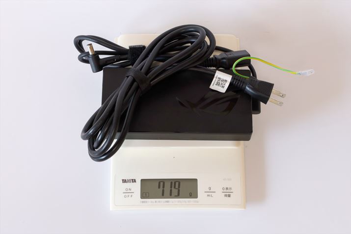 ACA_v^[̏dʂ719gB{̂̔߂dłBQ[~Om[gPCpACA_v^[ƂĂ͑傫͂܂񂪁A^Ԃ̂ɂ͏Jł