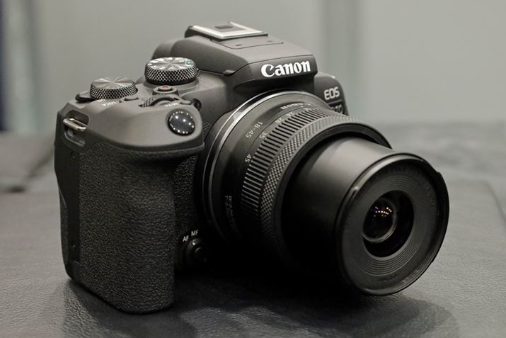 uRF-S18-45mm F4.5-6.3 IS STMṽY[OJoԁiBe\ȏԁj