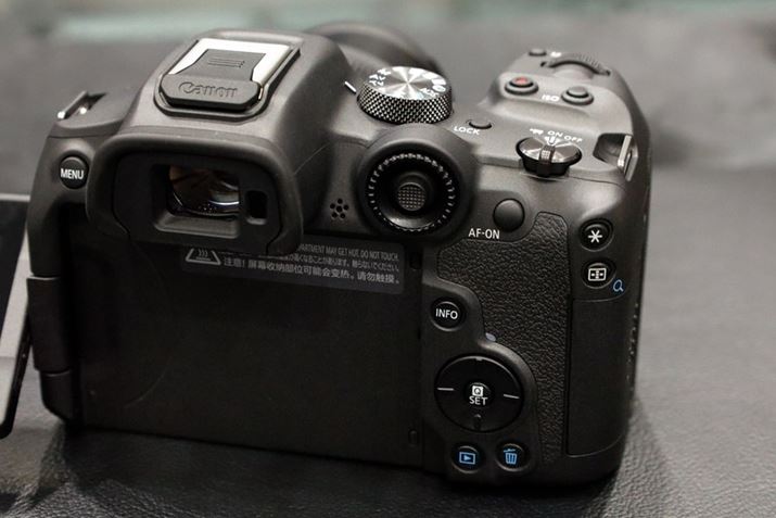 }`Rg[[ƓɃTudq_CzuBt@C_[`ԂŁAX[Yȑ삪\ƂȂ