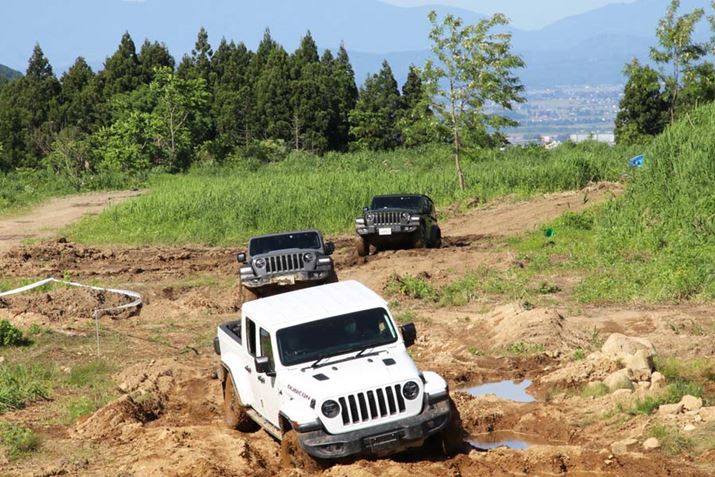 uJeep Adventure Academyv́AW[v̂It[h̎͂Ay݂ƍlW[vI[i[AIt[hswƎZʂĊbwԂƂłCxg