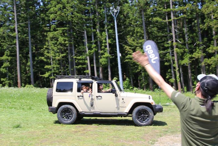 uJeep Adventure Academyvł́AsbXłȂAAEghAł̗Vѕy߂郏[NVbvXbNCȂǂ̃ANeBreBpӂĂAƑ݂Ȃy߂悤ȃCxgƂȂĂ