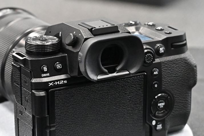 wnɂ{0.8{i35mmZjA576hbgEVFBAC|Cg͖24mm