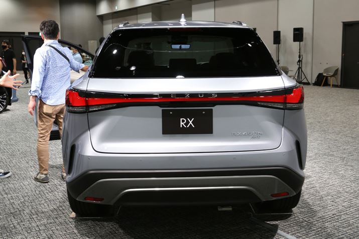 ʂ֌ăLri邱ƂɂāAtF_[ۗX^COĂ