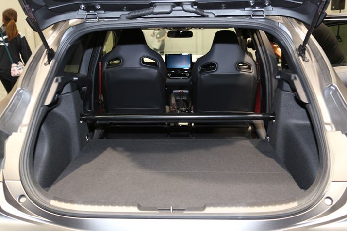 uGRJ[ ]EGfBVv́AAV[g蕥邱ƂɂĖ30kǧyʉĂ