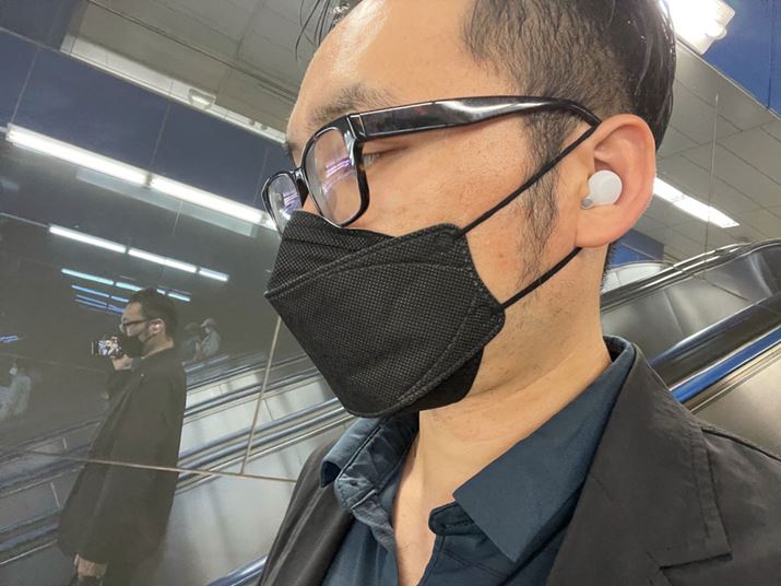 uLinkBuds Svgɕtĉy𒮂ĂԂłA͂̉ƊmFł