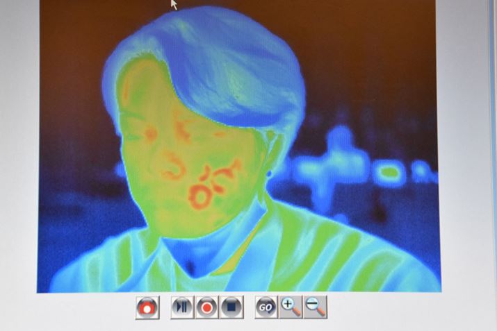 RF̊ۂdɃp[č`ɐԂȂI Ɖ߂Ă؋