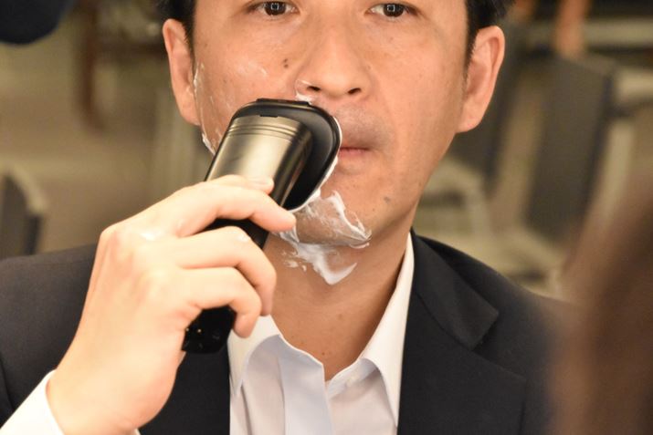 @̉́ARc邪A薡߂Aグ̂ɎԂ͂Ȃ