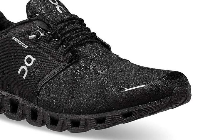 ʋCɂꂽhuɂAJ̓łhCɕۂĂhdl