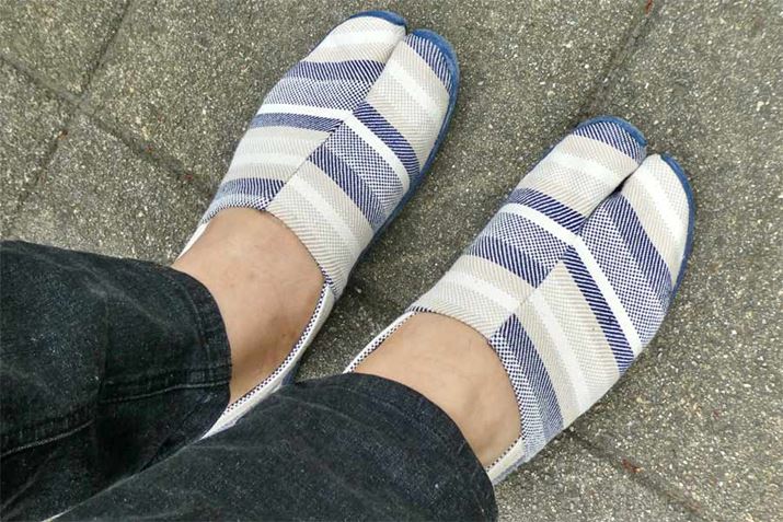 AXt@g̏łAwłƒnʂŕo킦܂