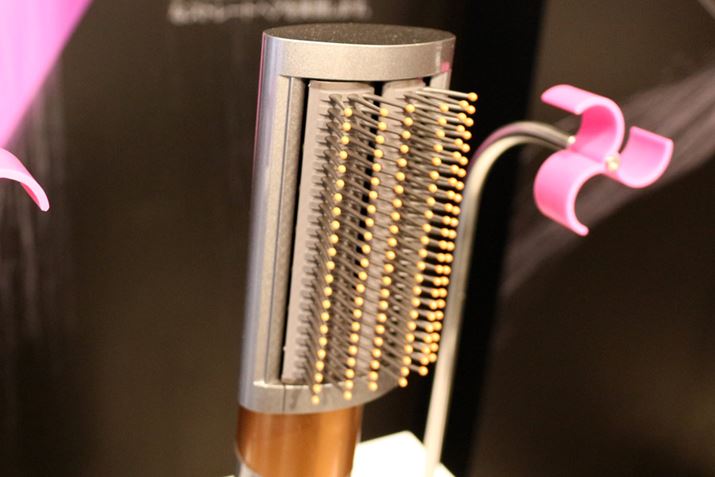 ʐ^ł͂킩Â炢̂łAuVEɓƓɕ̕o؂ւ܂B̓́A킩₷o