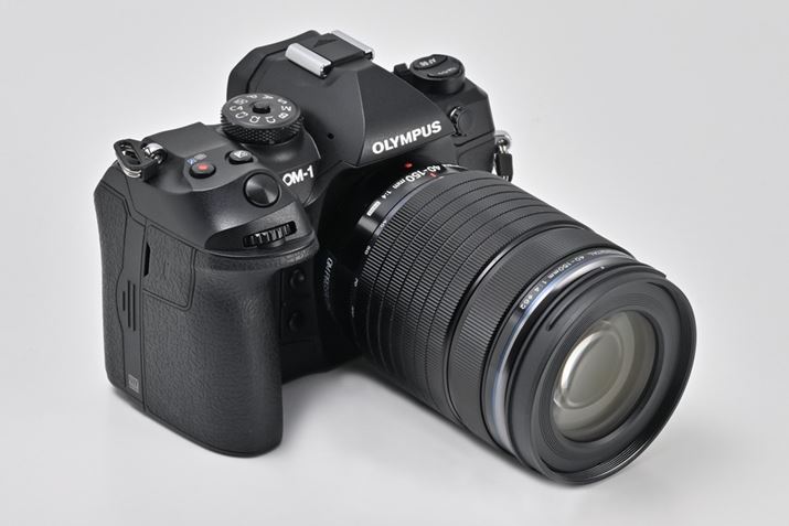 OMfW^\[VÝA\YƂāuM.ZUIKO PROV[YvWJĂ邪A̒ŁAɃRpNgۗĂ邪]Y[YuM.ZUIKO DIGITAL ED 40-150mm F4.0 PROvBFlŒ300mmi35mmZjΉ̖]Y[YƂĐEŏEŌyʂBJɑC[WƕWY[Ŷ悤Ȃ܂ɂȂĂ