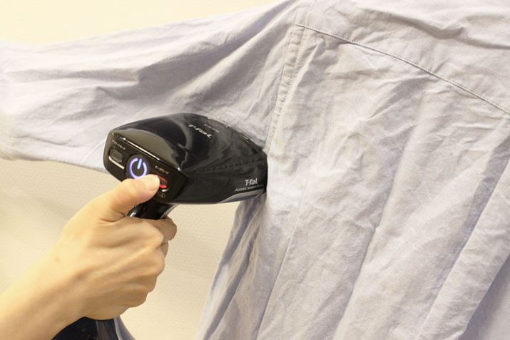 ̂ƁAOg̎c蔼ƁAg̃VL΂sBuu3{ptX`[v̓Vc̘ẻȂǁAʂ𓖂ĂÂ炢ł𗧂܂B{@̎ԂŁu^[{v{^ɐew͂̂ŁA{^̒ɂȂ܂