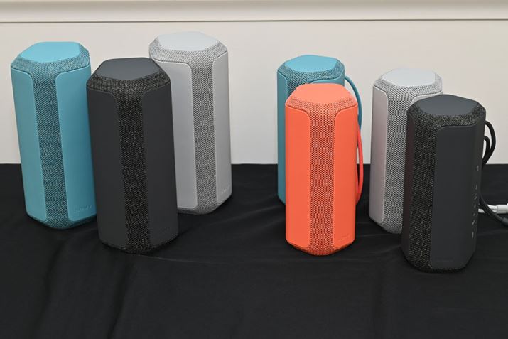 \j[uSRS-XE300viʐ^jƁuSRS-XE200viEj