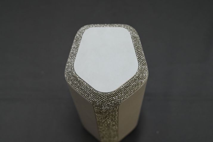 ܊p`̃j[NȖ{̃fUC̗p