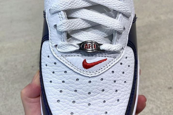 V[[Xɂ́AuAF-1ṽS񂾃^p[czăANZg