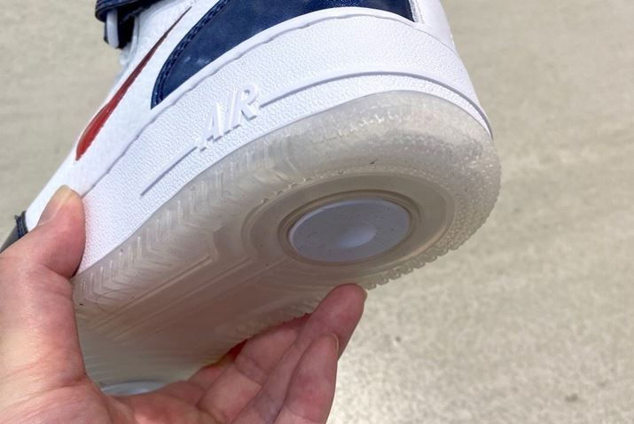 ~bh\[ɂ́AtOX^CṽGANbV𓋍ڂAꂽNbVjO