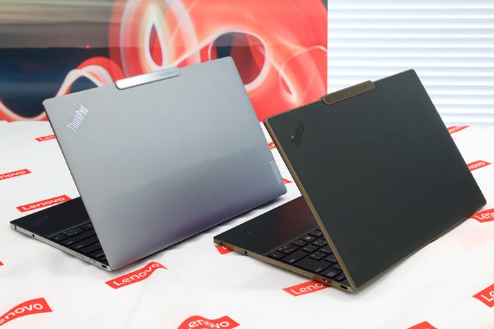 uThinkPad Z13 Gen 1ṽJ[oG[V́uA[NeBbNOCvƁuuYv2FBuuYv̓N̐lHvuN[mv̗p