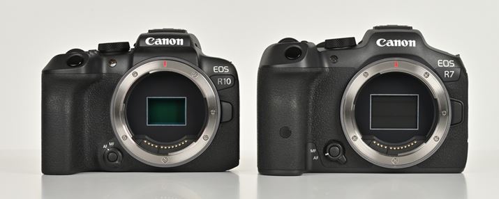 uEOS R10vŁAEʃf́uEOS R7vBuEOS R7v^EyʂEɂĂ邪AׂƁuEOS R10v͂ЂƉقǃRpNgBuEOS R7ṽTCY͖132.0ij×90.4ij×91.7isjmmŁAdʂ͖612giobe[AJ[h܂ށjBBȅdʂ́uEOS R10v̂ق183gyBȂAuEOS R7vƂ͈قȂAuEOS R10vɂ͓dItɃVb^[@\͗pӂĂȂ